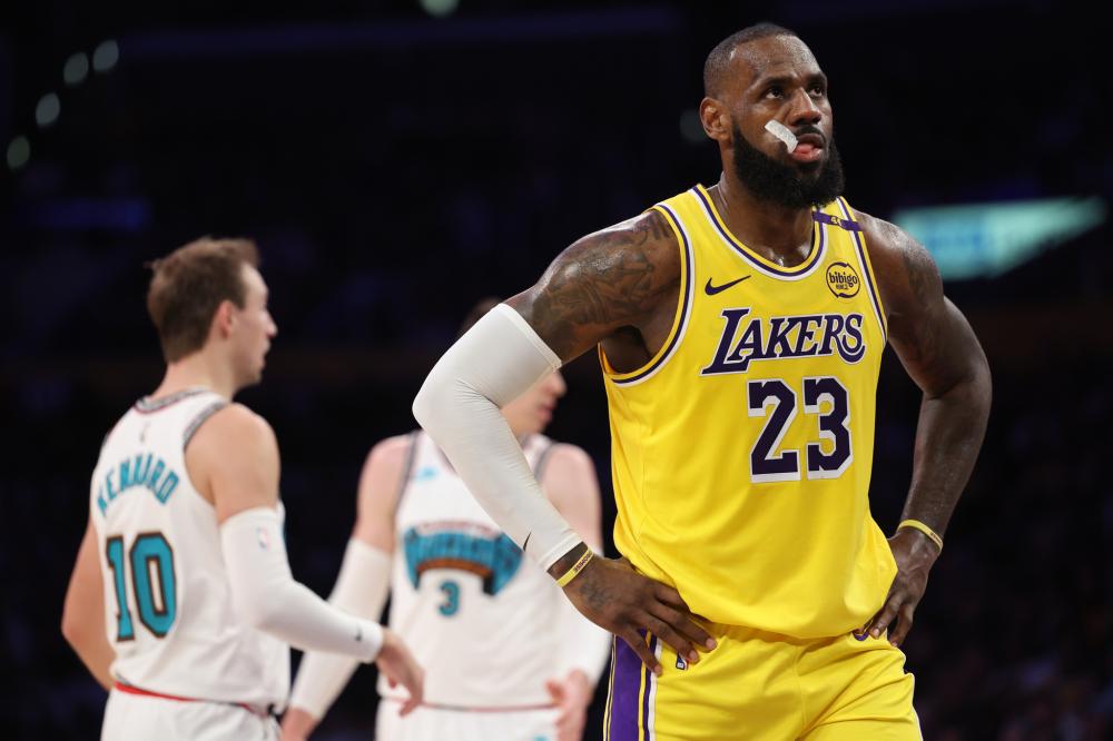 伍的士气 伍的士气